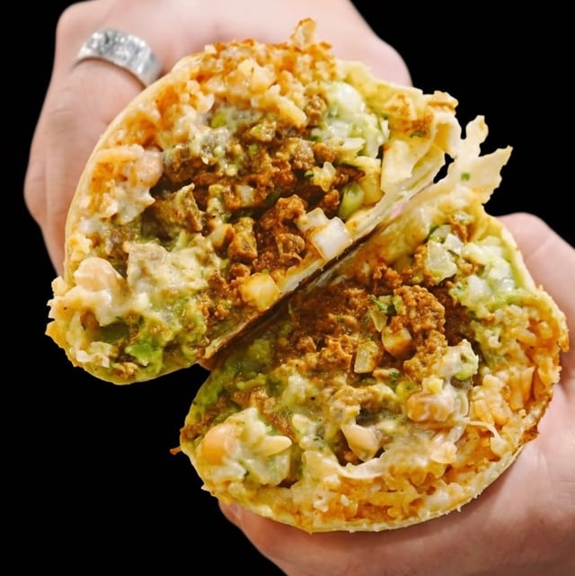 Asada & chorizo burrito.